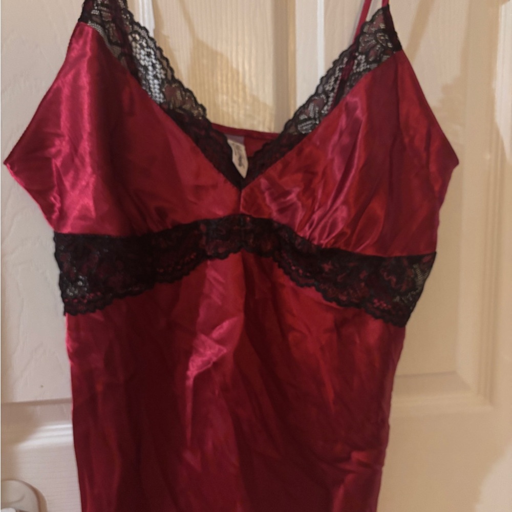 Babydoll Y2K 90’s Style Red Satin Camisole with Black Lace Trim
